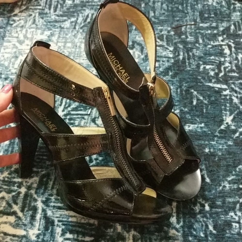 BRAND NEW MICHAEL by Michael Kors zipper heels